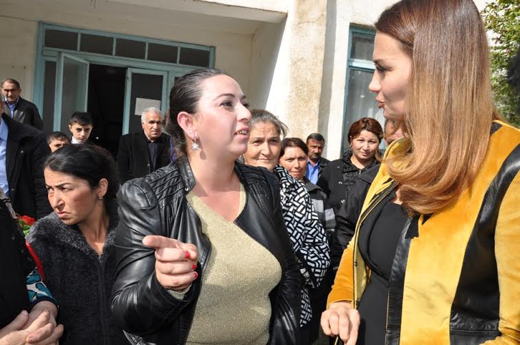 Qənirə Paşayeva doğulduğu kənddə - FOTOLAR 
