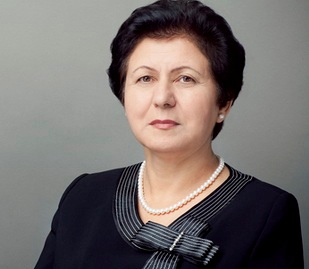 Flora Qasımova: “Dərdimiz birdir, bir olaq, birinci olaq...” - MÜSAHİBƏ