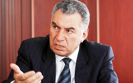 Əli Həsənov həmsədrlərə sual verib: “Biz kimə neyləmişik”