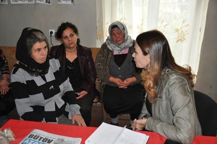 Şəhid ailələrindən Qənirə Paşayevaya dəstək - FOTOLAR