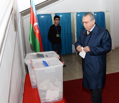 Ramiz Mehdiyev səs verdi – FOTOLAR 