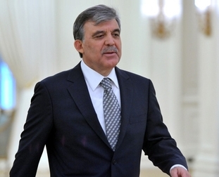 Abdulla Gül AKP-ni təbrik etdi