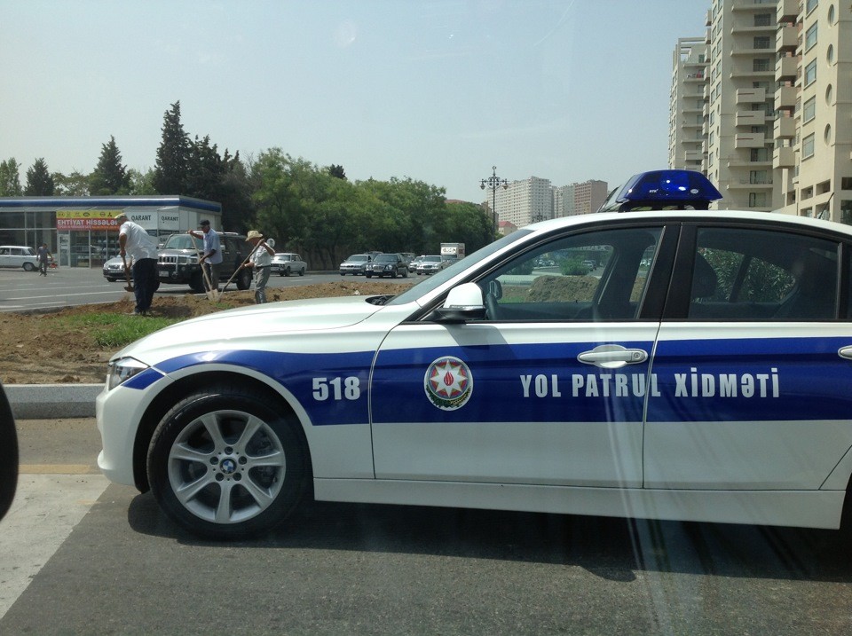  Paytaxtda sərxoş sürücü polisi döydü