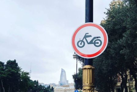 Paytaxtda motosikletlərə qoyulan qadağa götürüldü 