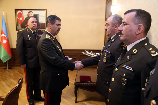 Zakir Həsənov hərbçilərə "polkovnik" rütbəsi verdi
