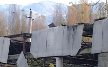  İsmayıllıda güclü külək evlərin dam örtüyünü dağıdıb 