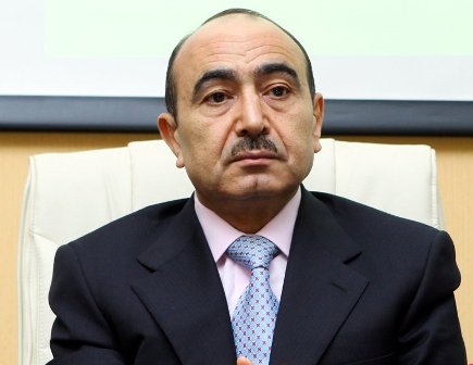 Əli Həsənov: "Azərbaycan regionun mərkəzi ölkəsinə çevrilib" 