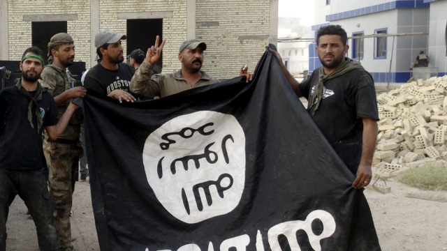 İŞİD Fransanı hədəyələn yeni VİDEO yaydı - "Terror davam edəcək"