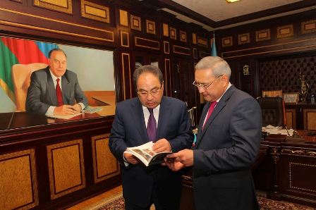Qazaxıstan səfiri Abel Məhərrəmovla nələri müzakirə etdi? – FOTOLAR 