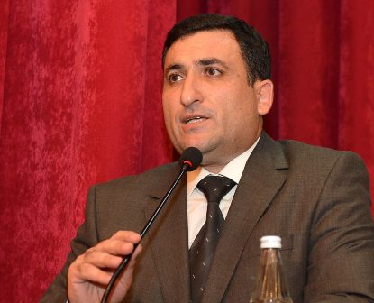 Rektor 7 yeni dekan təyin etdi