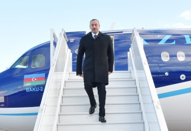 İlham Əliyevin Fransa səfəri başa çatıb