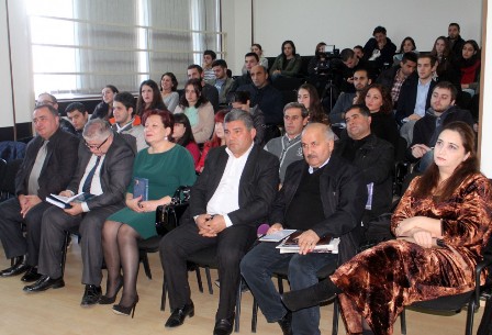  Əli Həsənovun kitabı gürcü dilində  - FOTO  