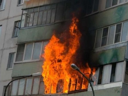  Gəncədə yaşayış binasında yanğın olub 