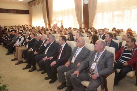 Türkiyənin 90 həkimi  Tibb Universitetində toplantıda - FOTO