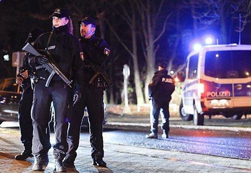 Paris terrorçularına silah satan yaxalandı