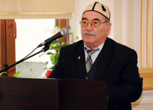 “Elmi "mühit" onu dəm qazından daha öncə zəhərləmişdi”