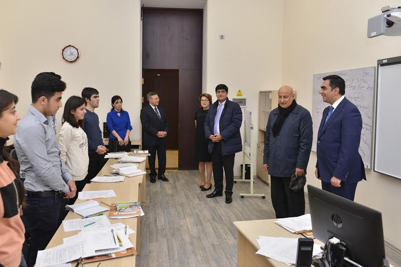 ISESCO-nun baş direktoru Bakı Ali Neft Məktəbində - FOTO