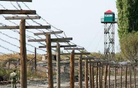 Ermənistanda sərhədçi özünü güllələdi