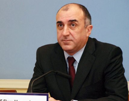 Elmar Məmmədyarov Serbiyaya getdi