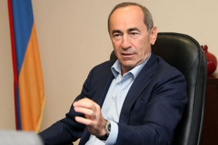 Köçəryan referendumu boykot etdi