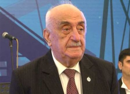 Xoşbəxt Yusifzadə yaralanan neftçilərə baş çəkib