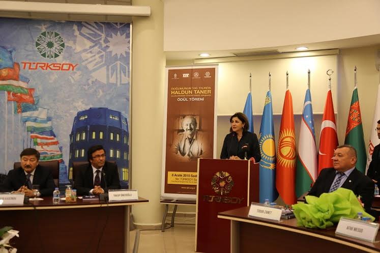 Azərbaycanlı yazıçının əsəri qalib oldu