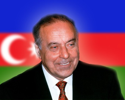 Heydər Əliyevin anım günüdür
