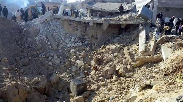 Rusiya təyyarələri Suriyada kəndi bombaladı: 4 nəfər ölüb