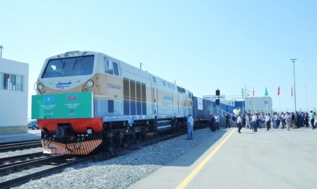  Çindən gələn ilk tranzit yük qatarı bu gün Tiflisə çatacaq 