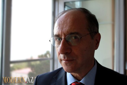 “Bu gün tezdən ilk təbriki 83 yaşlı anamdan aldım”