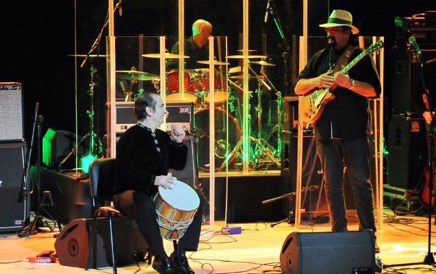 Məşhur Hollivud ulduzu ilk dəfə Bakıda konsert verdi - FOTOLAR