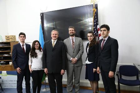 ABŞ səfiri Azərbaycan Biznes Keys Yarışmasının qalibləri ilə görüşüb