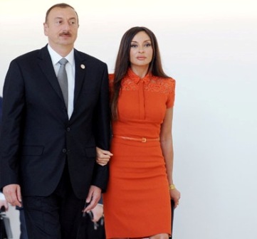 Prezident və xanımı yeni yaşayış binasının açılışında iştirak ediblər