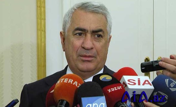 Cavid Qurbanov 73 dəmiryolçuya yeni mənzil verdi