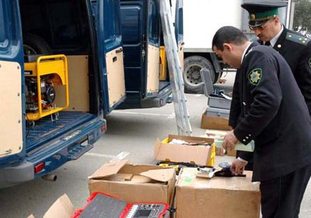 Gömrükdə inhisarçılığı aradan qaldırmaqla problem həll olunmayacaq
