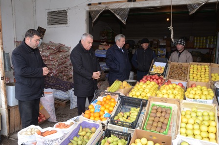 İcra başçısı süni qiymət artımına qarşı komissiya yaradıb