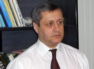 Guya indi, bunlar xalqın sözünü deyirlər