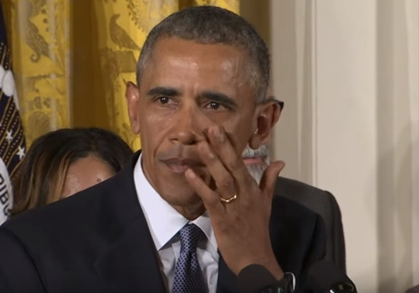 Silah satışına qarşı çıxan Obama gözyaşlarına boğuldu - VİDEO