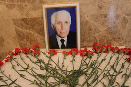 Təhsil nazirinin sabiq müavini vəfat etdi 