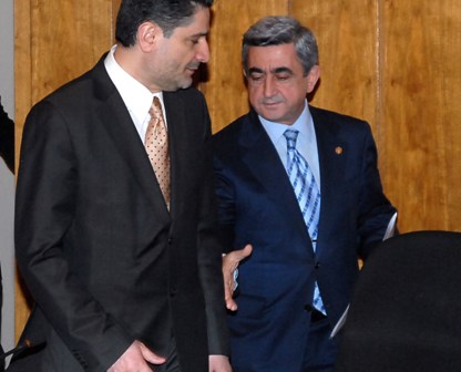 Sərkisyan keçmiş baş naziri səfir vəzifəsindən azad etdi