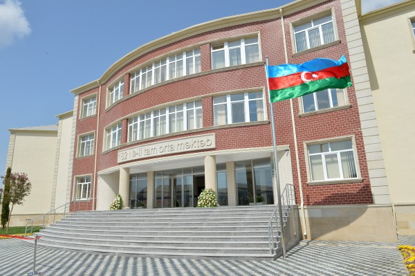 Rayon məktəblərində qeyri-pedaqoji kadrlarla bağlı qaydalar dəyişdiriləcək