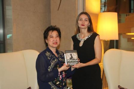 Azərbaycanlı deputatın Tailand görüşləri - FOTO