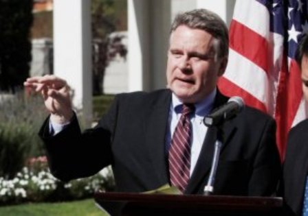 Smitin Bakıya qarşı sanksiyalar layihəsi keçməyəcək – “Washington Post”