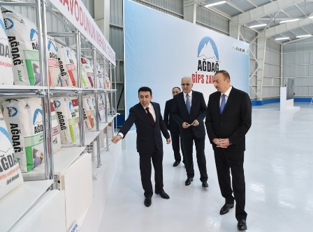İlham Əliyev yeni zavodun açılışında: "İli yaxşı başlamışıq"