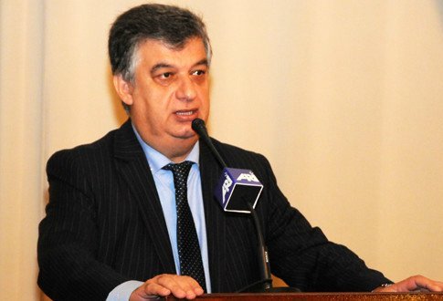 “Təhsil kreditləri” haqqında qanun layihəsinin qəbuluna mane olurlar” 