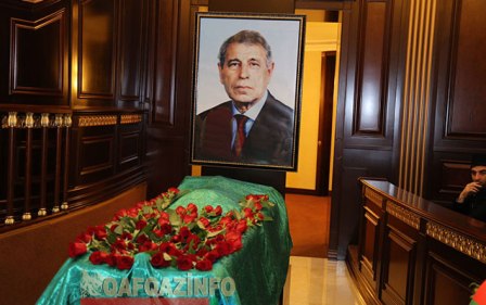 Cəlal Əliyev qardaşı Aqil Əliyevin yanında dəfn olundu