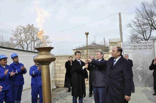 Bərdədə daha üç kəndə qaz verildi- FOTO