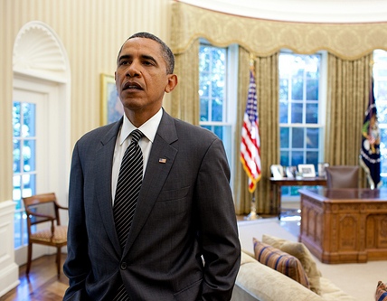 Obama Ağ Evdəki internetin sürətindən şikayətləndi