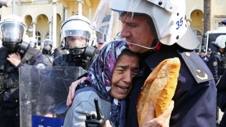 Hamını təsirləndirən o Ana... KİMDİR? -  Foto+Video 