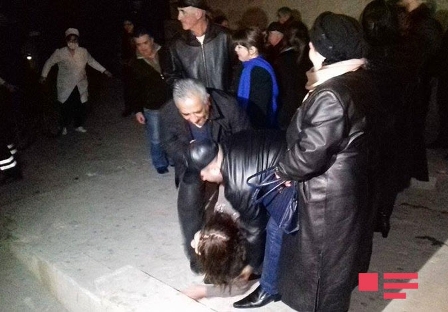 Ana doğuşdan sonra ölüb 